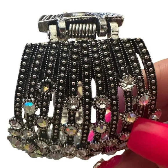 Sparkling Rhinestone Bracelet. Aurora Borealis clamper bracelet.Missing 2 stones - Picture 6 of 6